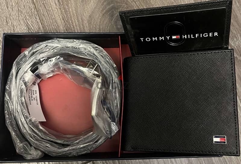 original tommy hilfiger wallet set 3