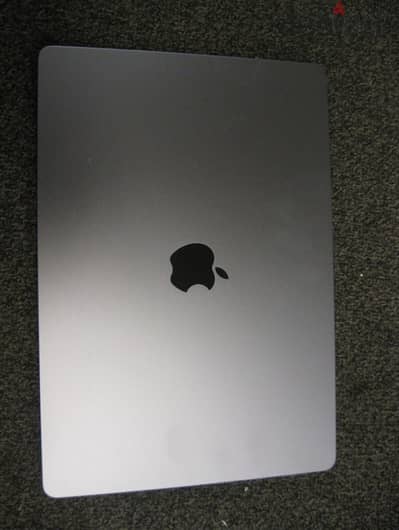 Apple Macbook Air m2 15 inch