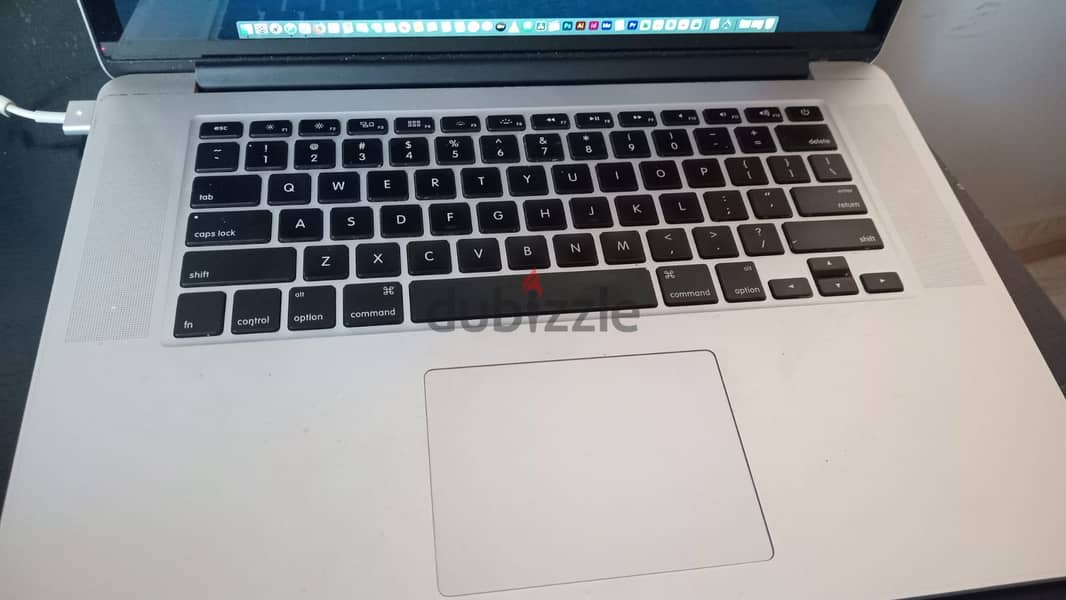 Mac Book Pro ( Retina ,15 inch , late 2013 ) 4