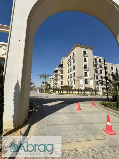 Apartment for sale in Village West Compound, fully finished with air conditioners, 30% discount