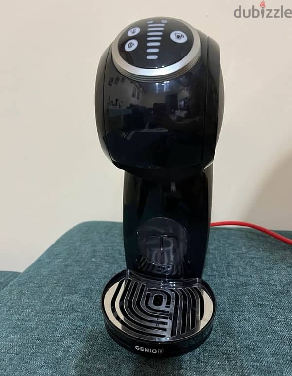 ماكينة دولشى جوستو - ديلونجى Delonghi dolce gusto genio  plus s 2