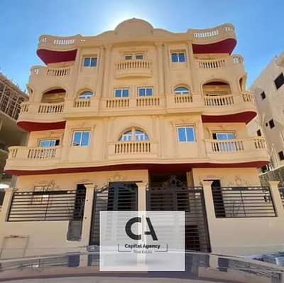 Apartment 160 meters for sale  finished in the Southern Lotus with kitchen and bathrooms in the heart of the Fifth Settlement