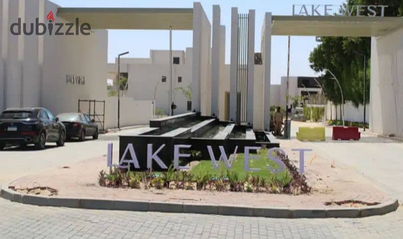 Townhouses for sale on Dahshur link, directly in the heart of Sheikh Zayed, Lake West Compound. 0