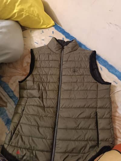 original bershka vest well condition