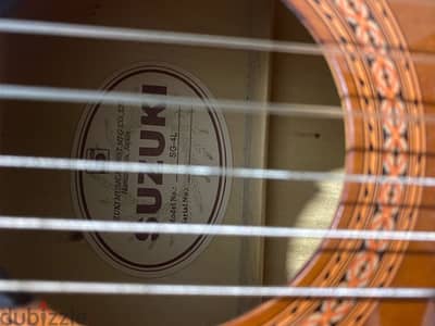 SUZUKI Classical guitar