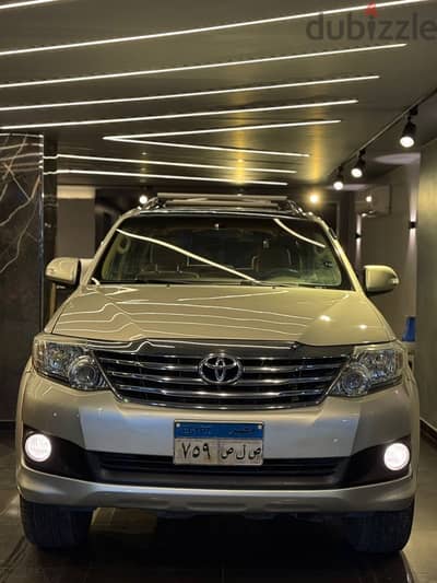 Toyota Fortuner 2013