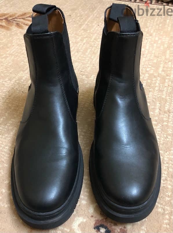 Zara chelsea boots original size 42 1