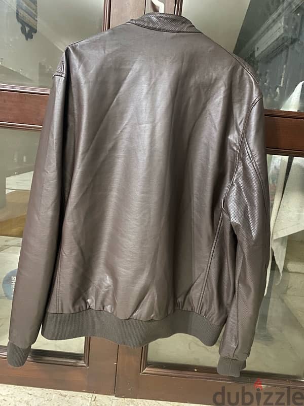 guess faux leather jacket - like new 4