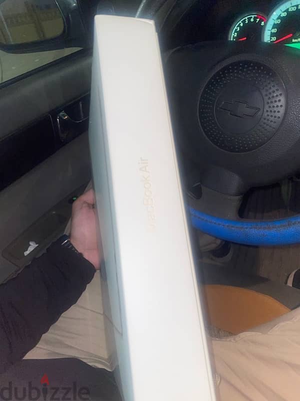 New Macbook Air M2 4