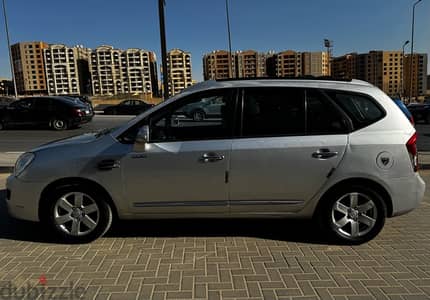 Kia Carens 2011