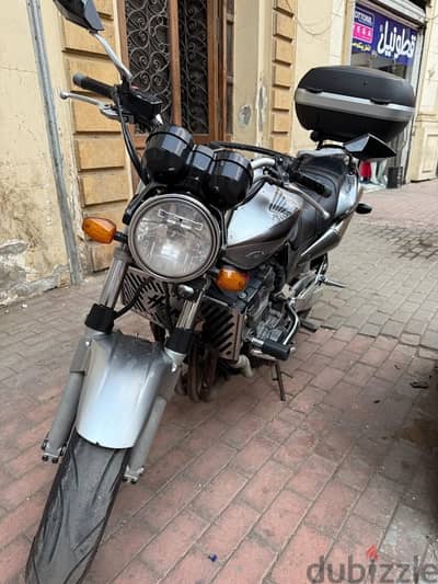 Honda Hornet 900