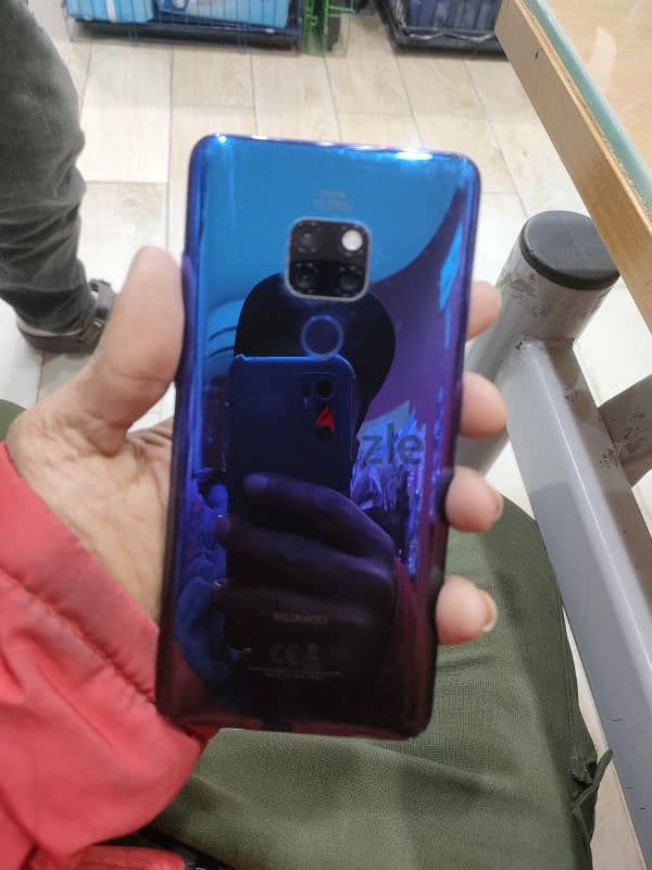 Huawei Mate 20 kasr zero 3