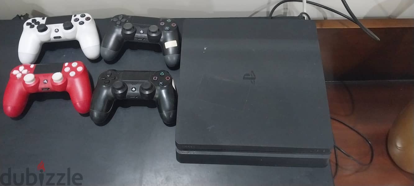 PS4 slim 0