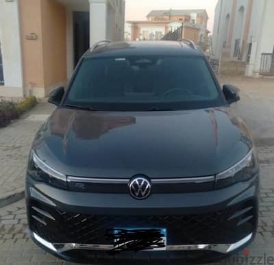 Volkswagen Tiguan 2024 new shape 3000k. m