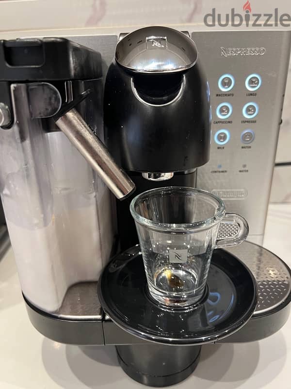 Nespresso Lattissima Coffee Machine ماكينة القهوة نسبريسو لاتيسيما 1