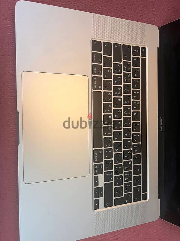 MacBook pro 2019 لقطة 2