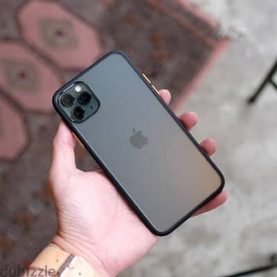 iphone 11 pro max مفيهوش خدش و مش مغير حاجة