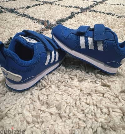 adidas original sneaker size 23