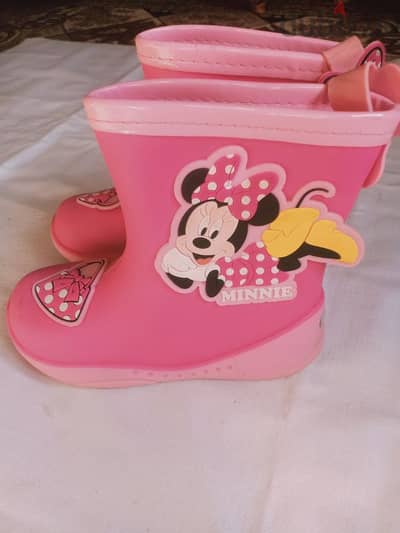 Disney Minnie mouse size 29