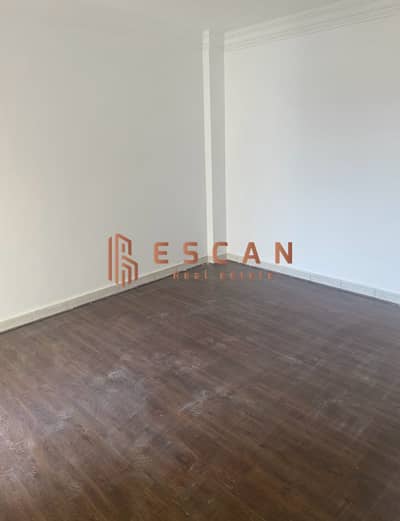 Apartment for sale with an area of ​​155 square meters, fourth floor, in Rehab 1, at a special price, close to services