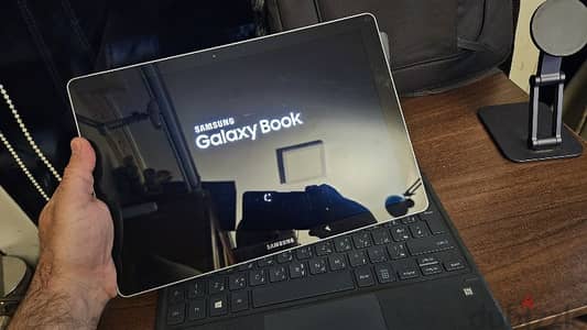 Samsung Galaxy Book 12 - Windows 10 tablet - 4G / Wifi - Pen