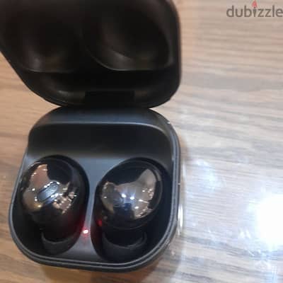 samsung buds pro vg condition whatsapp 01142249766