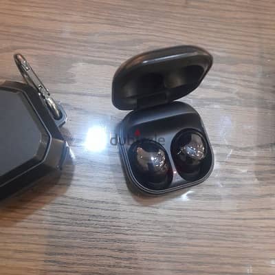 Samsung buds pro vg condition whatsapp 01118659401