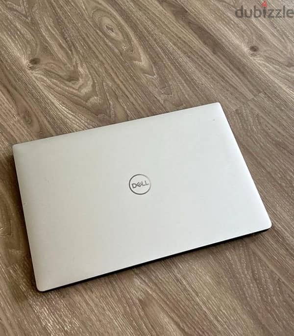 لاب توب مستعمل بحالة ممتازة وبسعر مغري  Dell precision 5540 تاتش 3