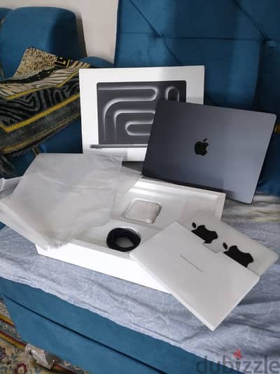 MacBook Pro M3 pro Ram 18 With Box