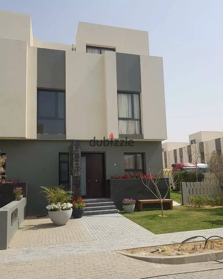 Villa for sale, 350 sqm, 300k dp in installments over 12 years, in Badya Palm Hills October Compound, minutes from Sheikh Zayed and MSA University 0