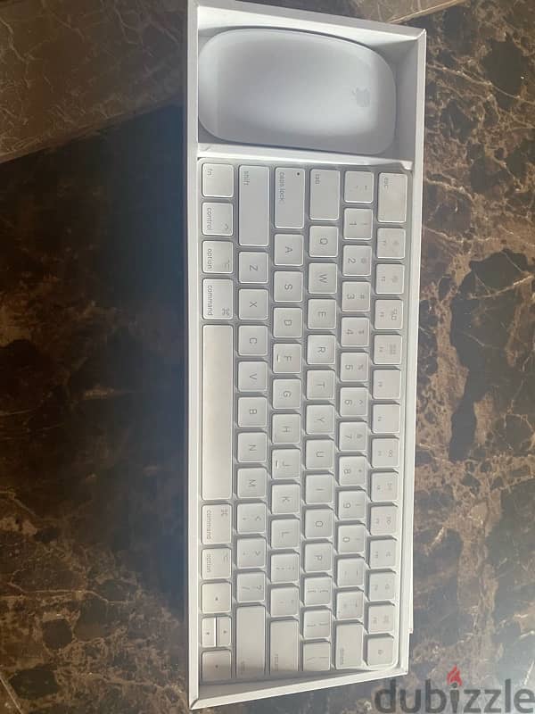 MacBook mouse and keyboard 1