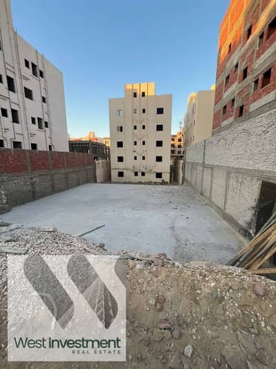 For quick sale, an apartment in New Narges, excellent location, close to the German University and Mohamed Naguib Axis, to be received in 6 months, ar