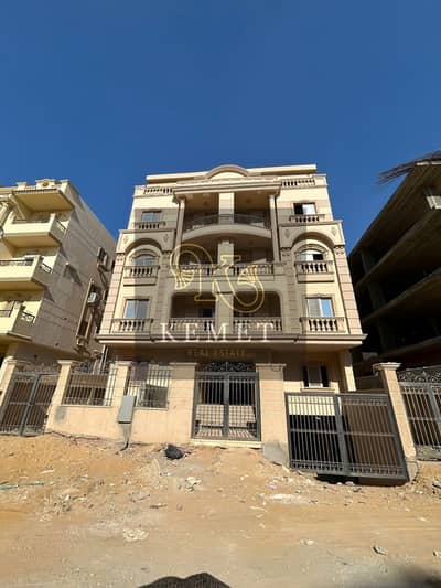 Apartment for sale ready to move 175 in a prime location near Mohamed Naguib Axis in the Fifth Settlement