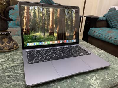 Macbook Air M1 / 8G Ram / 256 SSD استعمال شخصي