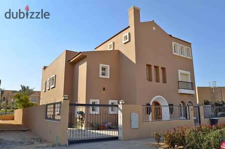 For quick sale, a villa in the Fifth Settlement, a distinguished location next to Mivida Emaar