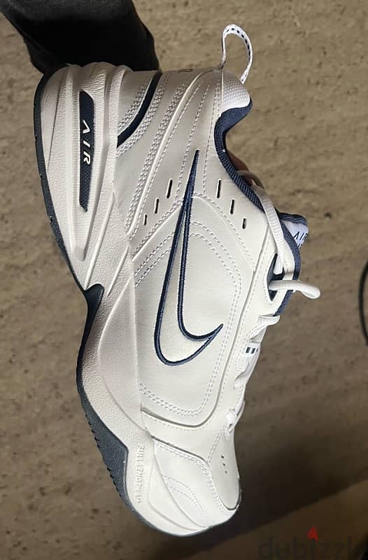 Nike Air Monarch IV (12) 1