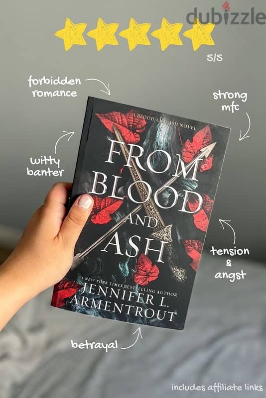 Book :from blood and ash 0