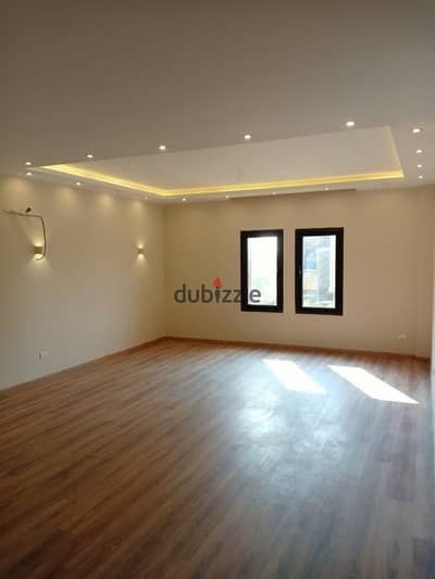 شقه للايجار فاضيه 200 م اول سكن كمبوند جرين 5 خلف مول العرب 6 اكتوبر Apartment for rent, empty, 200 m, first residence, Green 5 Compound, behind Mall