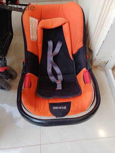 Car seat كارسيت بحالة جيدة