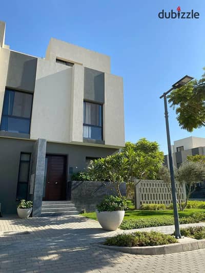 Villa for sale in the heart of Shorouk City, fully finished, with installments over 6 years, Ready to move