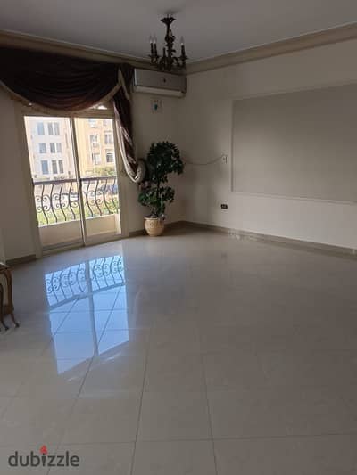 شقه للايجار بالمطبخ تكيفيات اجهزه المطبخ كمبوند بيفرلي هيلز الشيخ زايد Apartment for rent with kitchen, air conditioners, kitchen appliances, Beverly