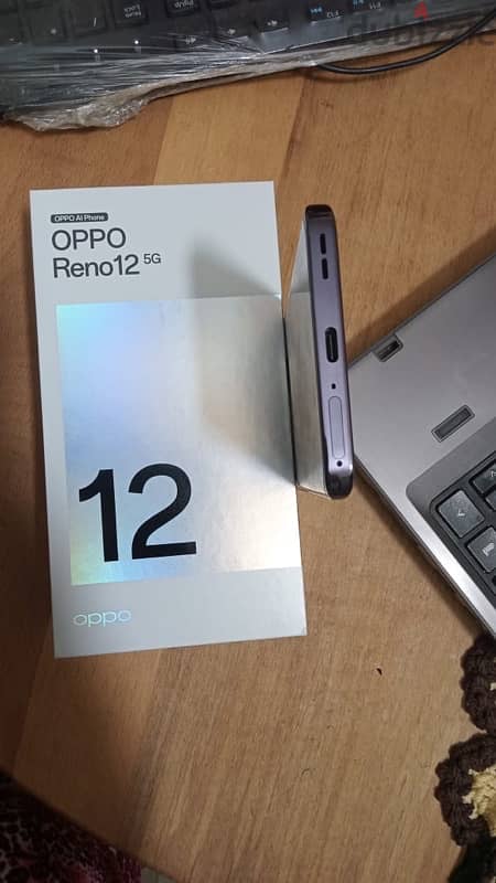 oppo Reno 12 5G 4