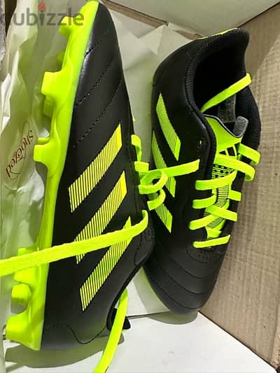 Adidas Shoes size 3.5 Us/ 35 1/2 Brand New