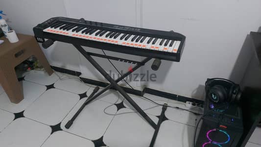 World E Midi Keyboard 61 Keys