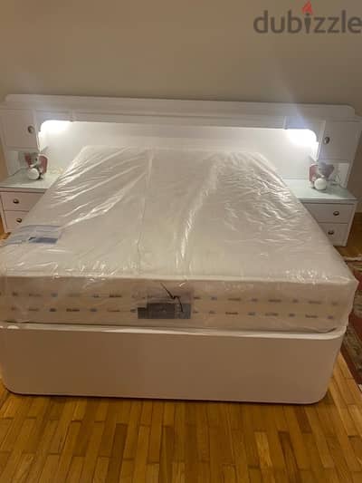 Englander mattress (Visco Pedic)