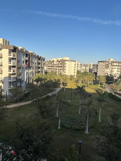 Apartment opportunity 200 meters in Madinaty B12 group 121 installments old reservation less than over repeated role Wide Garden next to services