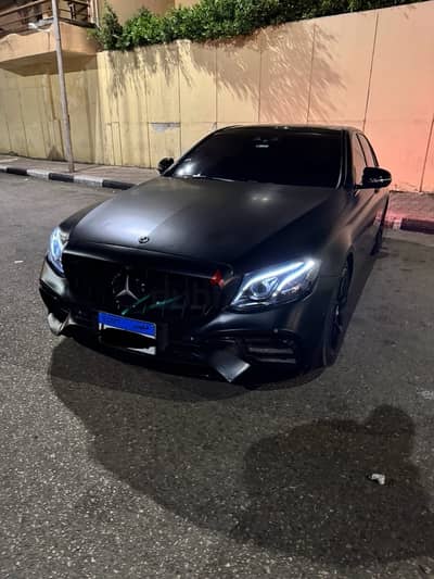 Mercedes-Benz E300 AMG 2019