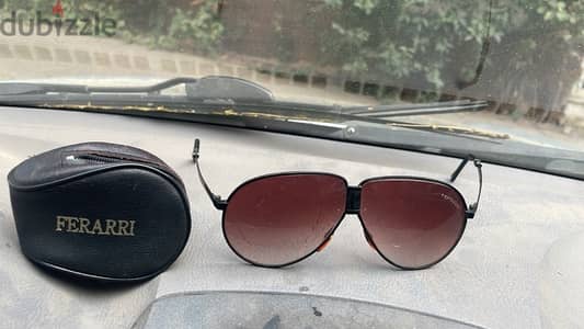 نظارة شمس فيراري مع الشنطة أصلية+Ferrari Sunglasses Vintage Genuine