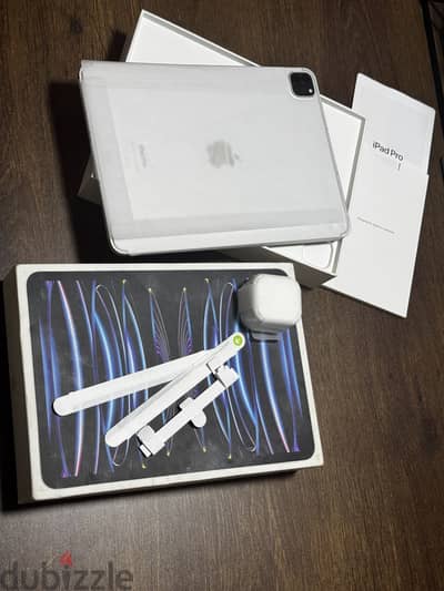 ‎‏‎‏IPad Pro 11Inch M2 Cellular + Wifi battery  100%