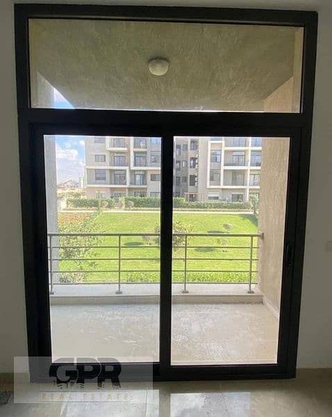 For a limited time Apartment with ready to live for sale in Fifth square Al Marasem the heart of the Fifth Settlement New Cairo 0